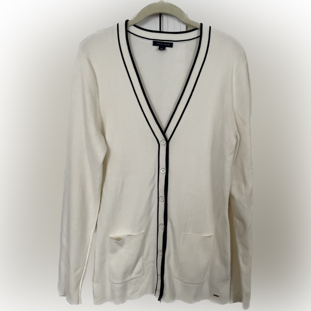 Tommy Hilfiger Women’s Button Down Cardigan Size L, Long Sleeve, 2 pockets